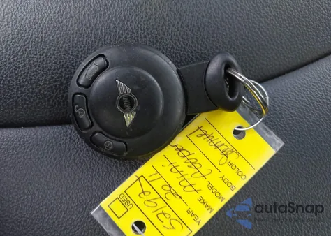 2011 Mini Cooper from USA, damaged, VIN WMWSU3C59BTX95912